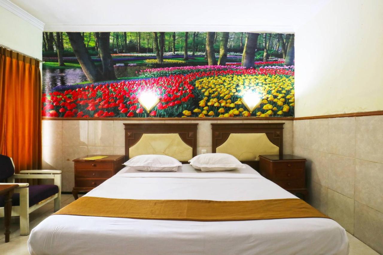 Hotel Tanjung Surabaya Eksteriør bilde