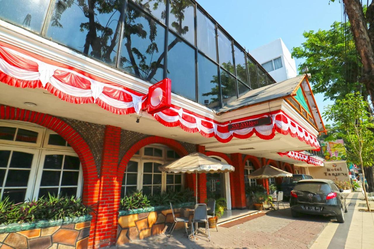 Hotel Tanjung Surabaya Eksteriør bilde