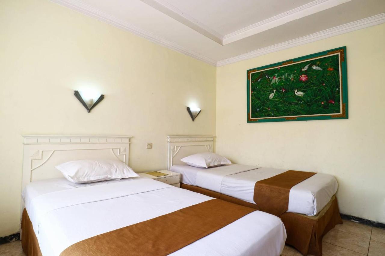 Hotel Tanjung Surabaya Eksteriør bilde