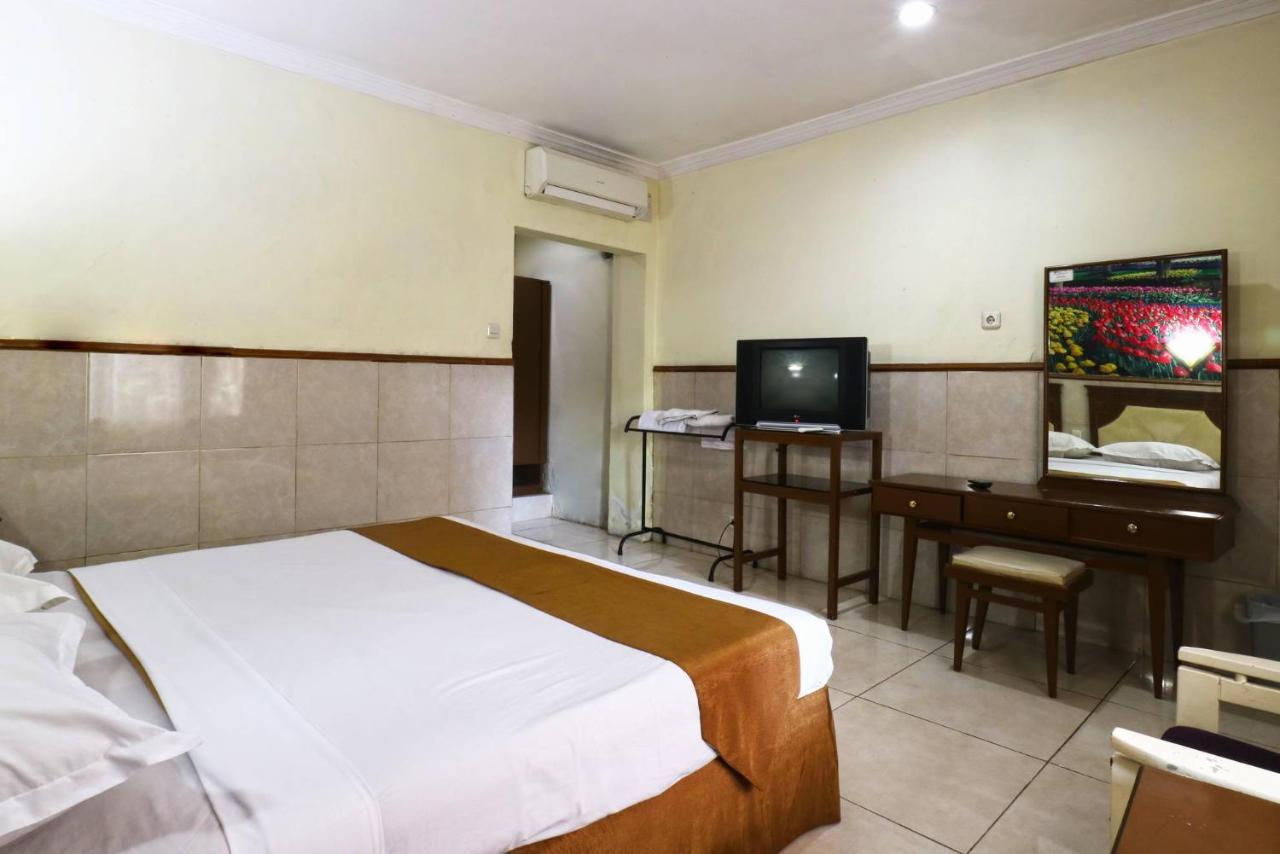 Hotel Tanjung Surabaya Eksteriør bilde